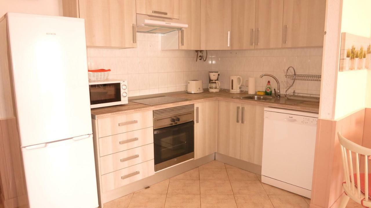 Tenerife With Impressive Pool 136 Apartamento *